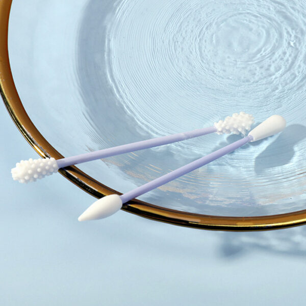2pcs Silicone Washable Ear Buds Reusable Cotton Swabs for Ear Cleaning Makeup (Purple) - Image 4