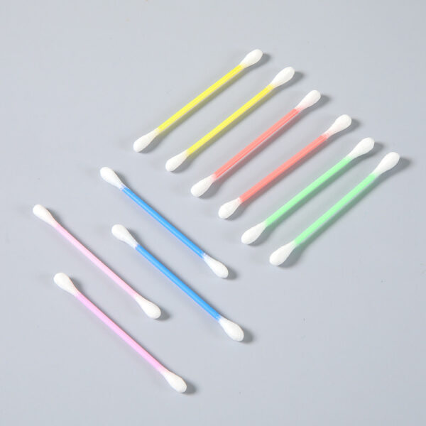 Colorful Plastic Stick Cotton Swabs 100 Count in Zip Bag - Image 5